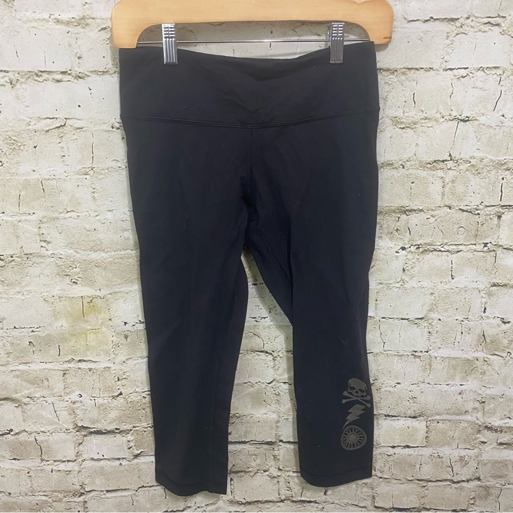 Lululemon For Soul Cycle Black Wunder Under Crop Pantsâ Capris